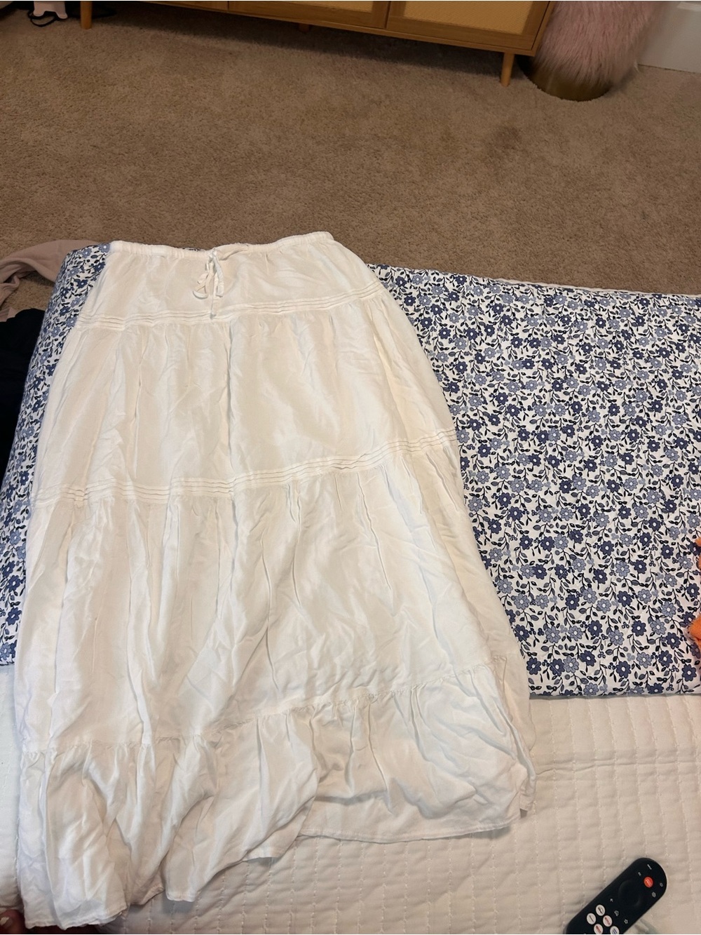 White maxi skirt